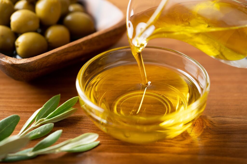 オリーブオイルとオリーブの実